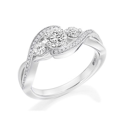 Round Brilliant Diamond Trilgoy Ring with Diamond Shoulders